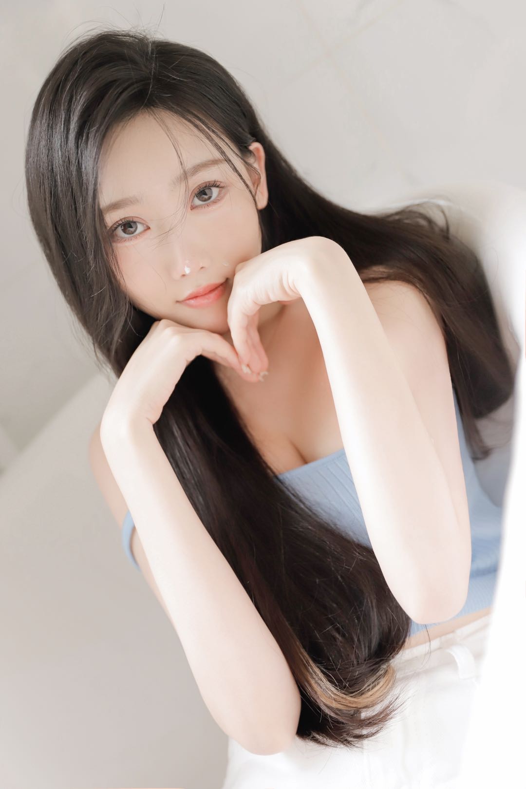 迪拜高端模特经纪人