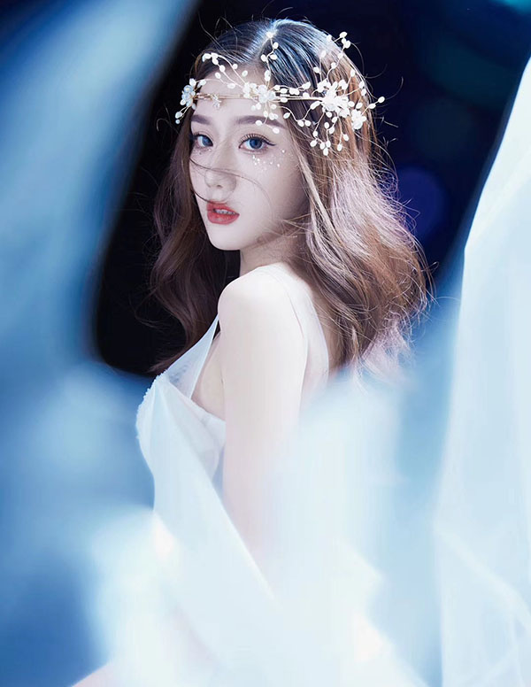 温哥华外围女经纪人